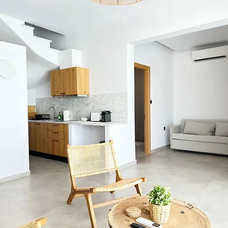 Alindo Ii, In Area Vila